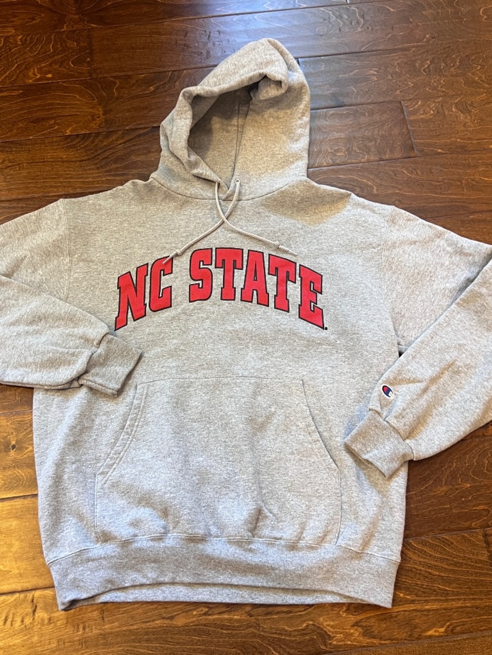 Y2K Vintage Champion Authentic NC State Wolfpack Collegiate hooded sweatshirt la